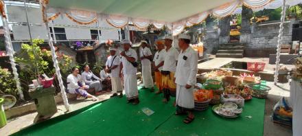 Rangkaian Upacara Melaspas Piodalan Pelinggih Kantor Desa Ringdikit, Sabtu, 3 Januari 2026